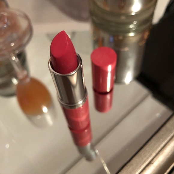 Clinique Long Last Soft Matte Lipstick 💄 NWT - Picture 1 of 3